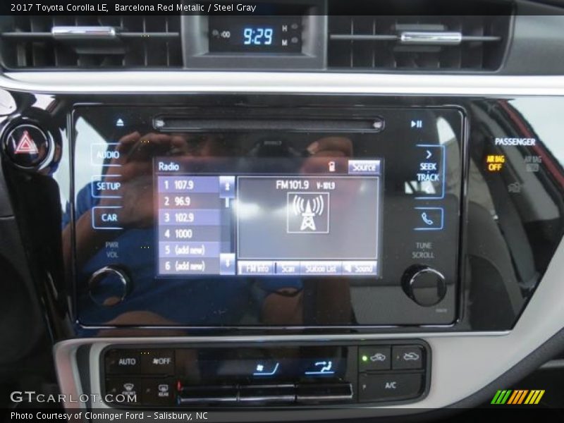 Audio System of 2017 Corolla LE