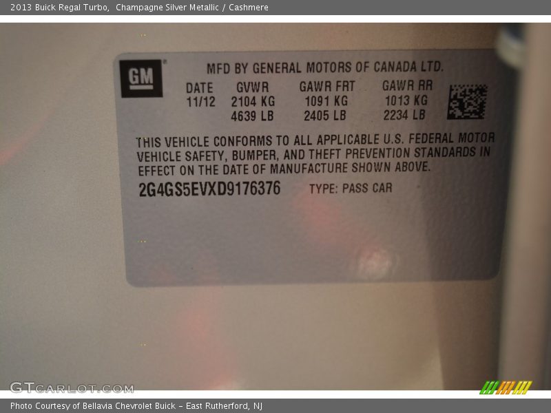 Champagne Silver Metallic / Cashmere 2013 Buick Regal Turbo