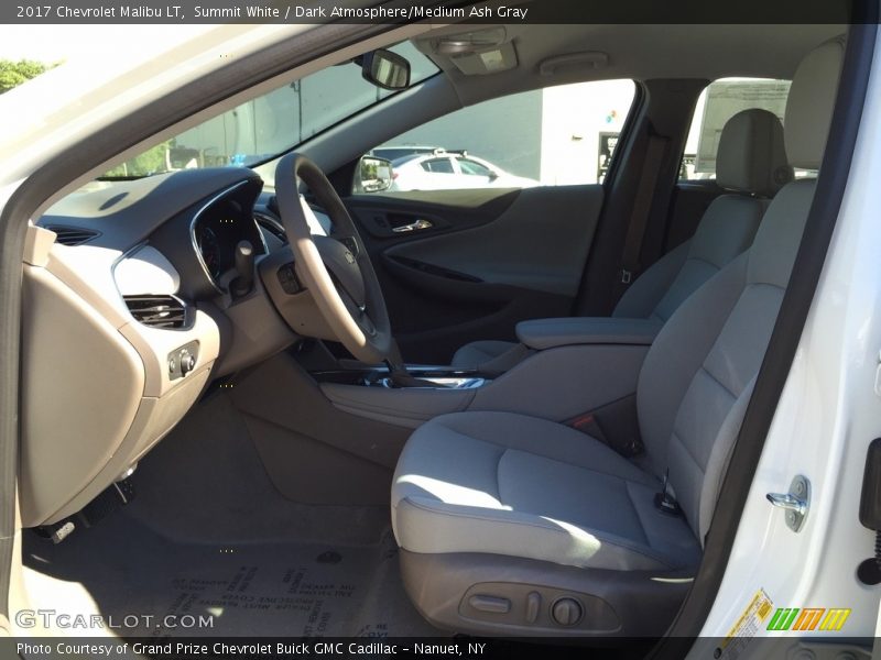 Summit White / Dark Atmosphere/Medium Ash Gray 2017 Chevrolet Malibu LT