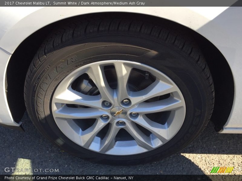 Summit White / Dark Atmosphere/Medium Ash Gray 2017 Chevrolet Malibu LT
