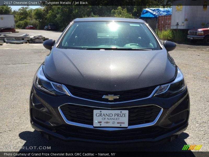 Tungsten Metallic / Jet Black 2017 Chevrolet Cruze LT