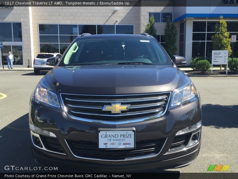 Tungsten Metallic / Ebony/Saddle Up 2017 Chevrolet Traverse LT AWD