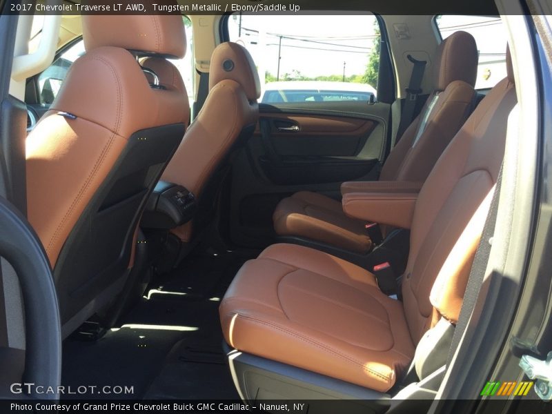 Tungsten Metallic / Ebony/Saddle Up 2017 Chevrolet Traverse LT AWD