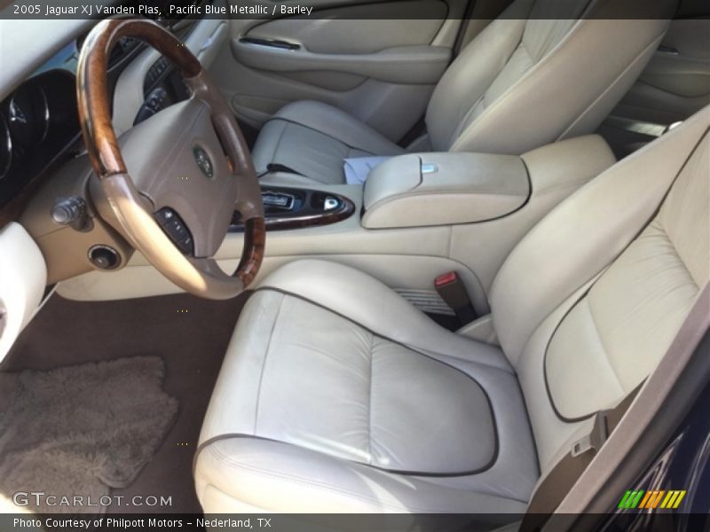 Pacific Blue Metallic / Barley 2005 Jaguar XJ Vanden Plas