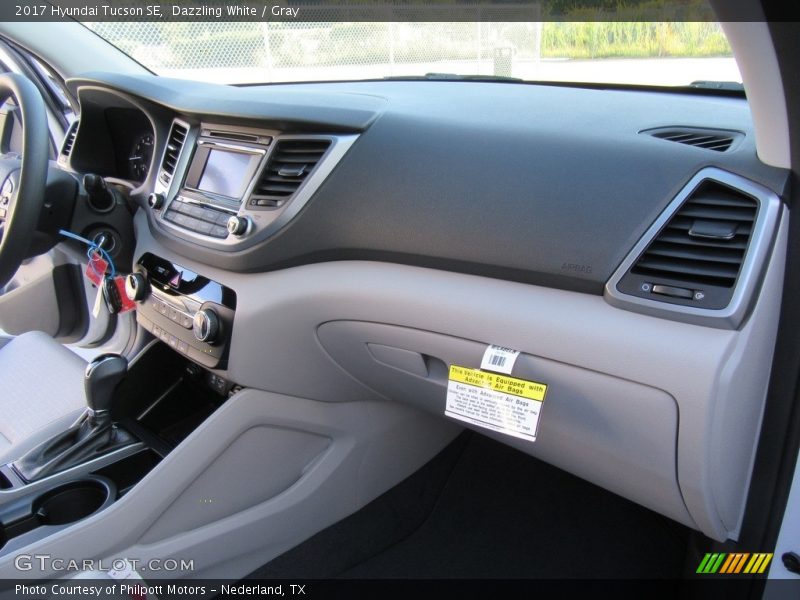 Dazzling White / Gray 2017 Hyundai Tucson SE