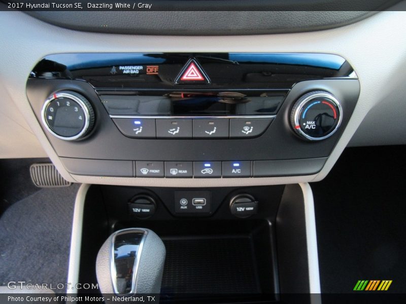 Dazzling White / Gray 2017 Hyundai Tucson SE