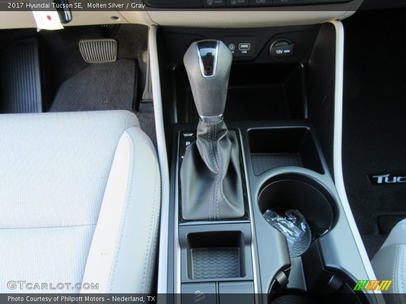 Molten Silver / Gray 2017 Hyundai Tucson SE