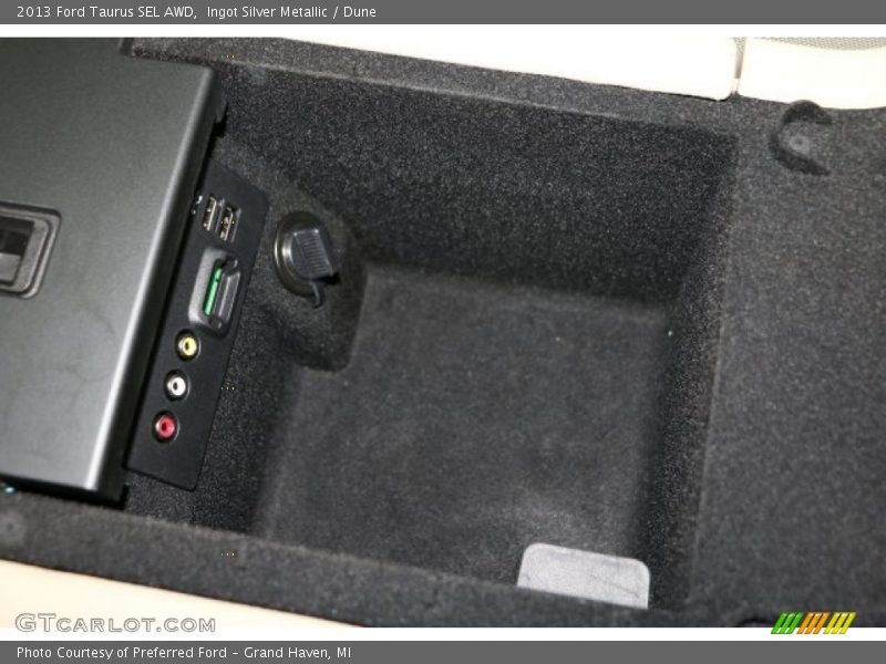 Ingot Silver Metallic / Dune 2013 Ford Taurus SEL AWD
