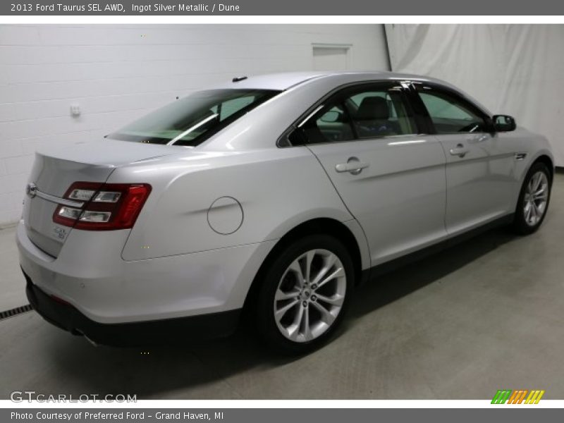 Ingot Silver Metallic / Dune 2013 Ford Taurus SEL AWD