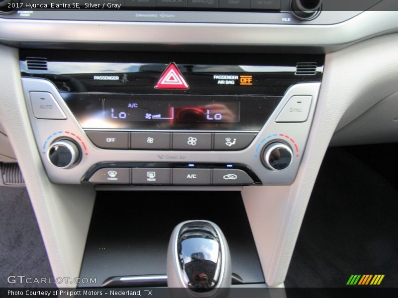 Silver / Gray 2017 Hyundai Elantra SE