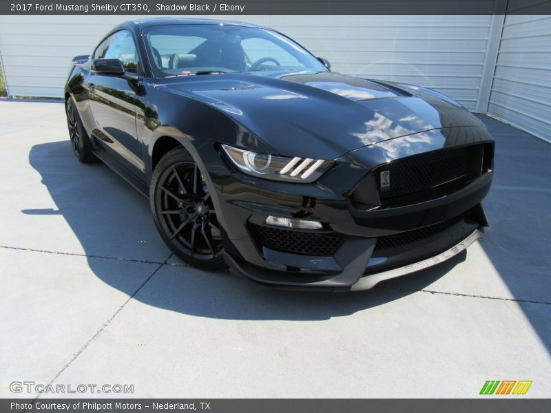 Front 3/4 View of 2017 Mustang Shelby GT350