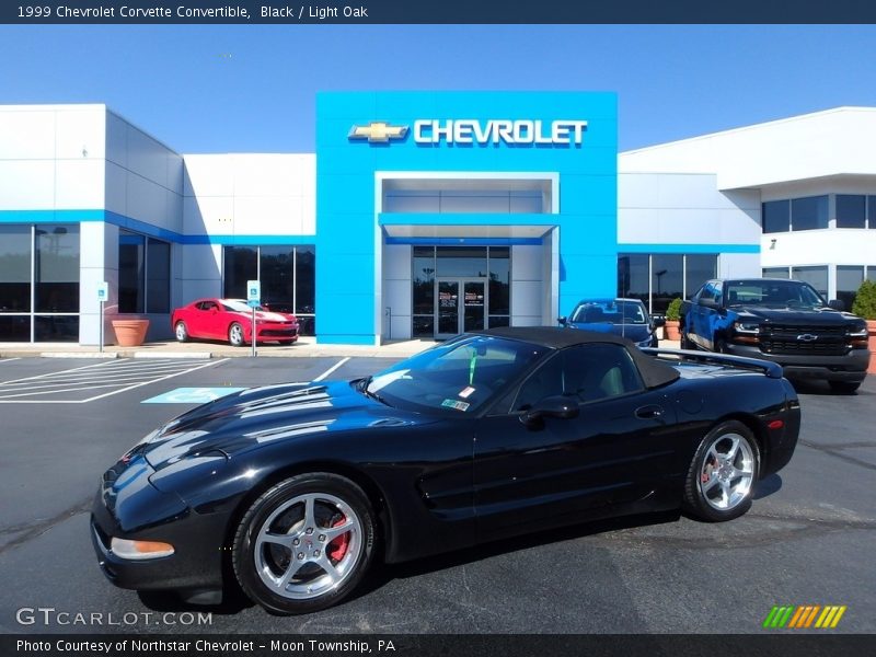 Black / Light Oak 1999 Chevrolet Corvette Convertible