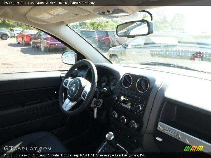 Black / Dark Slate Gray 2017 Jeep Compass Sport SE 4x4