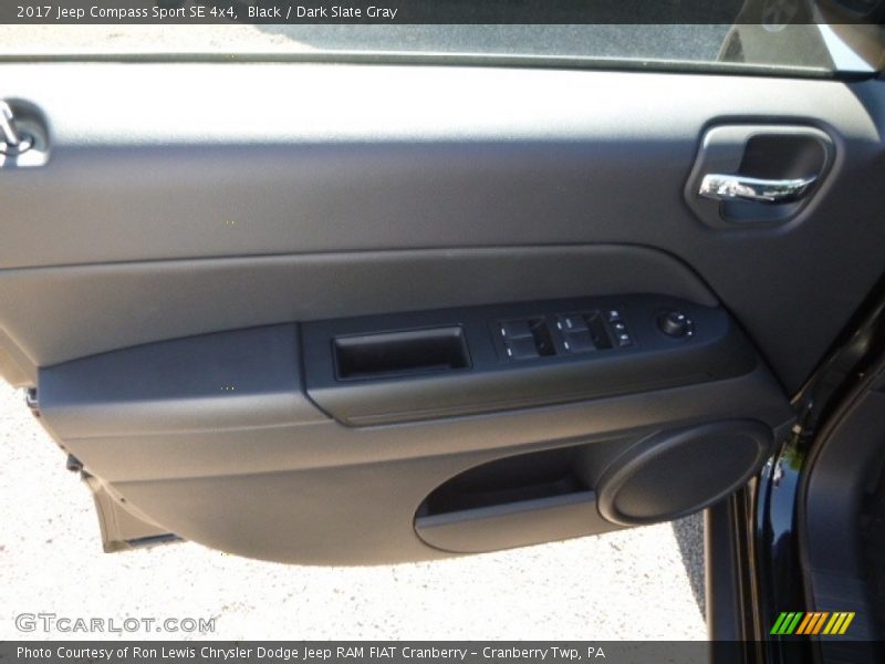 Black / Dark Slate Gray 2017 Jeep Compass Sport SE 4x4