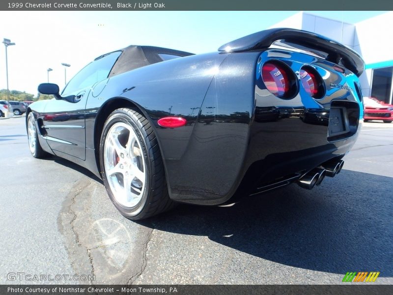 Black / Light Oak 1999 Chevrolet Corvette Convertible