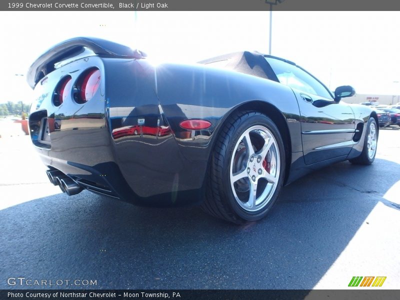 Black / Light Oak 1999 Chevrolet Corvette Convertible