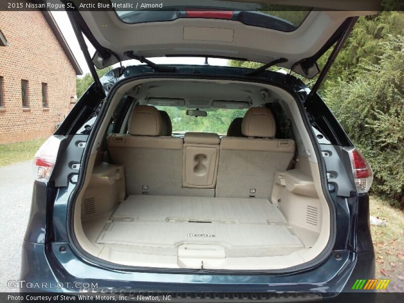 Arctic Blue Metallic / Almond 2015 Nissan Rogue SL