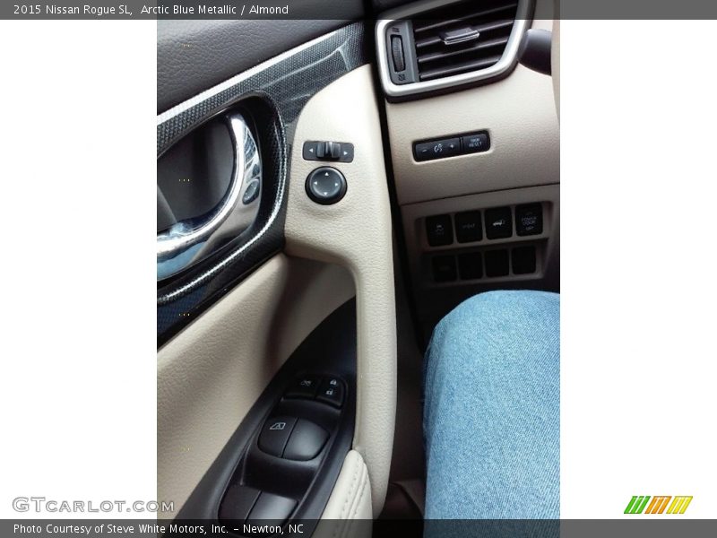 Arctic Blue Metallic / Almond 2015 Nissan Rogue SL
