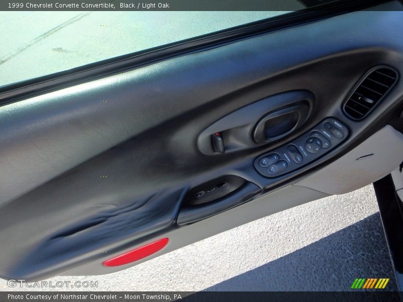 Black / Light Oak 1999 Chevrolet Corvette Convertible