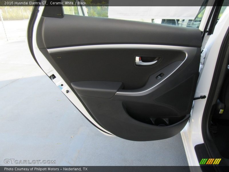 Ceramic White / Black 2016 Hyundai Elantra GT