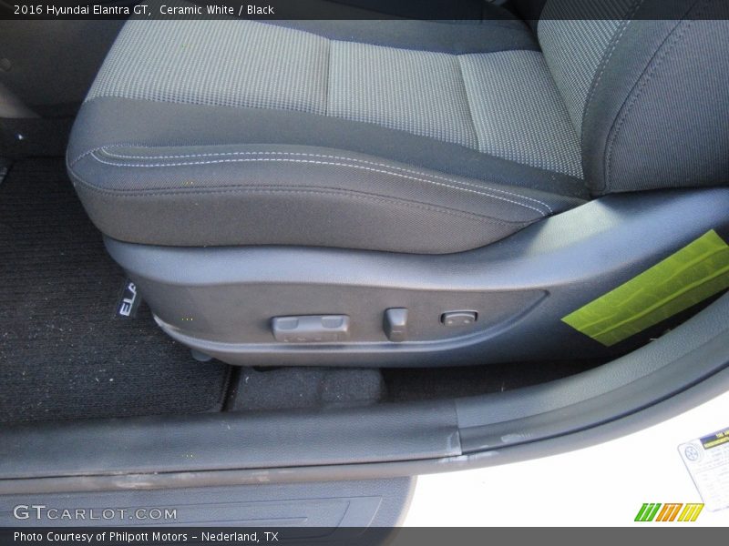 Ceramic White / Black 2016 Hyundai Elantra GT