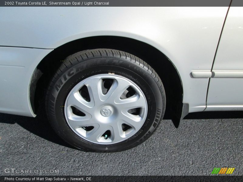 Silverstream Opal / Light Charcoal 2002 Toyota Corolla LE