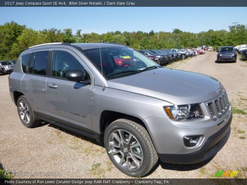 Front 3/4 View of 2017 Compass Sport SE 4x4