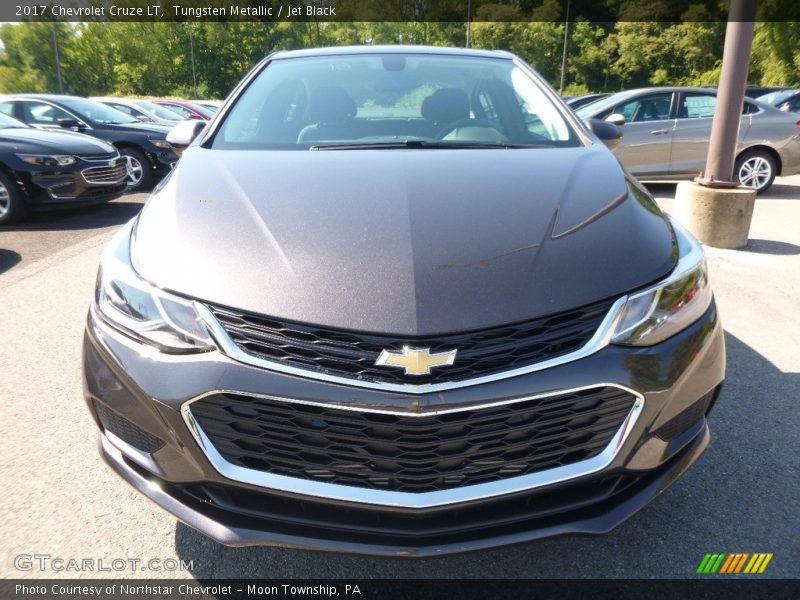 Tungsten Metallic / Jet Black 2017 Chevrolet Cruze LT