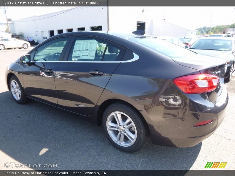 Tungsten Metallic / Jet Black 2017 Chevrolet Cruze LT