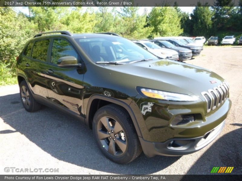 Front 3/4 View of 2017 Cherokee 75th Anniversary Edition 4x4