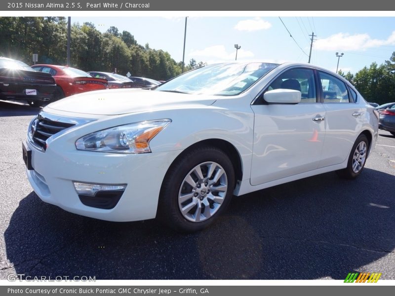 Pearl White / Charcoal 2015 Nissan Altima 2.5 S