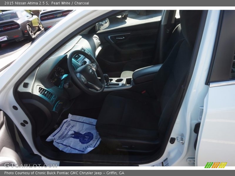 Pearl White / Charcoal 2015 Nissan Altima 2.5 S