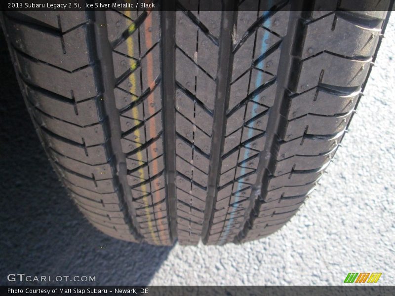 Ice Silver Metallic / Black 2013 Subaru Legacy 2.5i