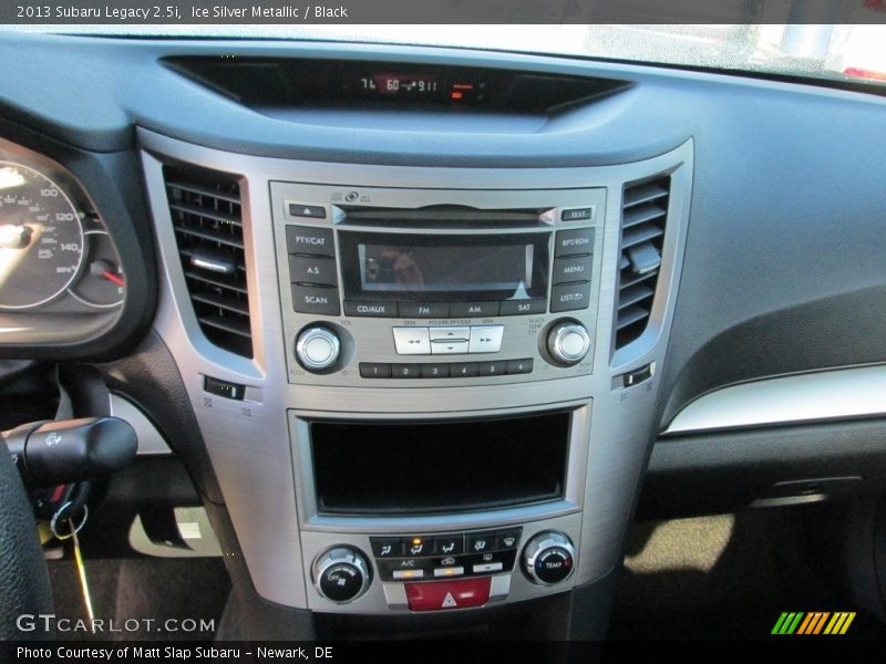 Ice Silver Metallic / Black 2013 Subaru Legacy 2.5i