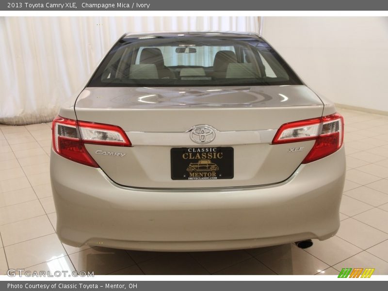 Champagne Mica / Ivory 2013 Toyota Camry XLE