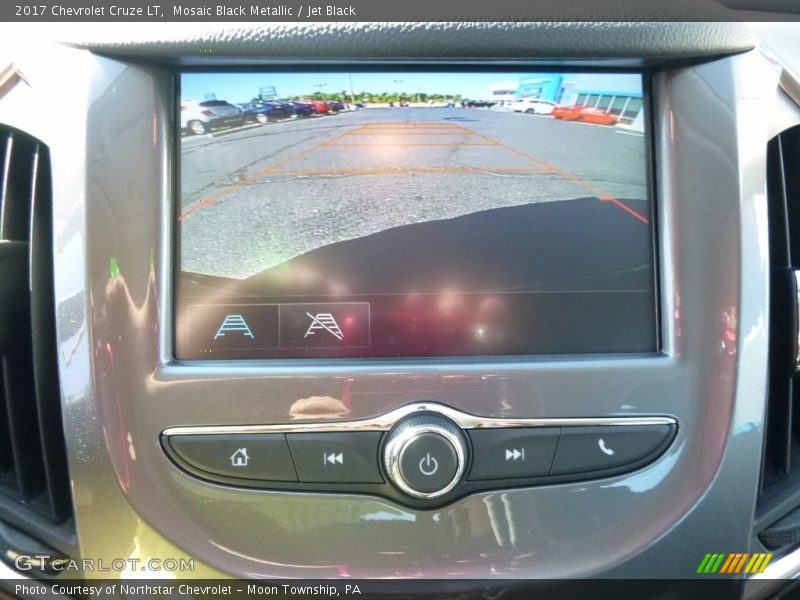 Mosaic Black Metallic / Jet Black 2017 Chevrolet Cruze LT