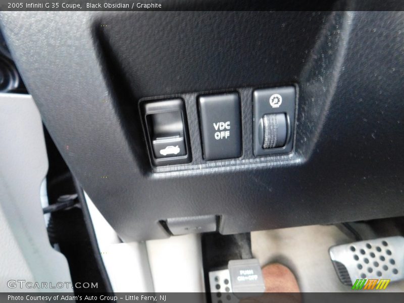 Black Obsidian / Graphite 2005 Infiniti G 35 Coupe
