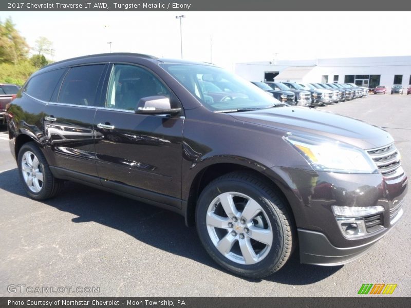 Tungsten Metallic / Ebony 2017 Chevrolet Traverse LT AWD