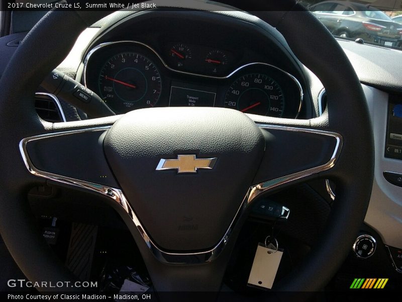 Summit White / Jet Black 2017 Chevrolet Cruze LS