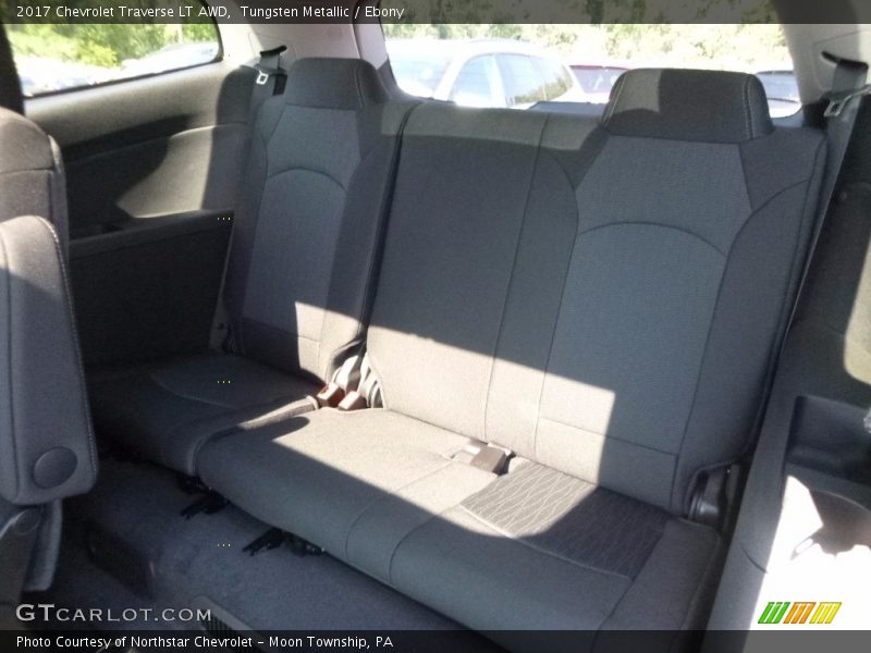 Tungsten Metallic / Ebony 2017 Chevrolet Traverse LT AWD