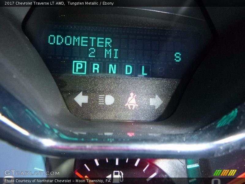 Tungsten Metallic / Ebony 2017 Chevrolet Traverse LT AWD