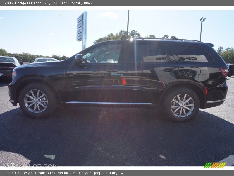 DB Black Crystal / Black 2017 Dodge Durango SXT