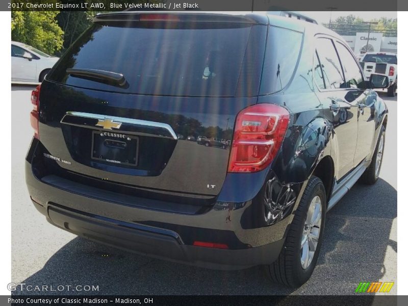 Blue Velvet Metallic / Jet Black 2017 Chevrolet Equinox LT AWD