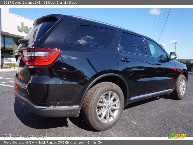 DB Black Crystal / Black 2017 Dodge Durango SXT
