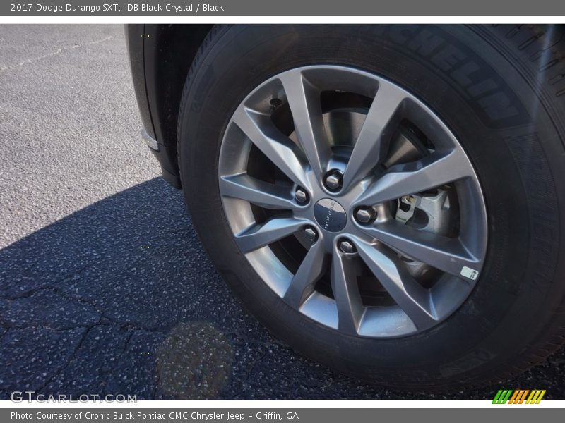 DB Black Crystal / Black 2017 Dodge Durango SXT