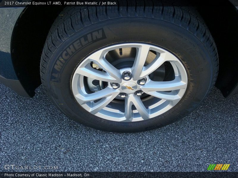 Patriot Blue Metallic / Jet Black 2017 Chevrolet Equinox LT AWD