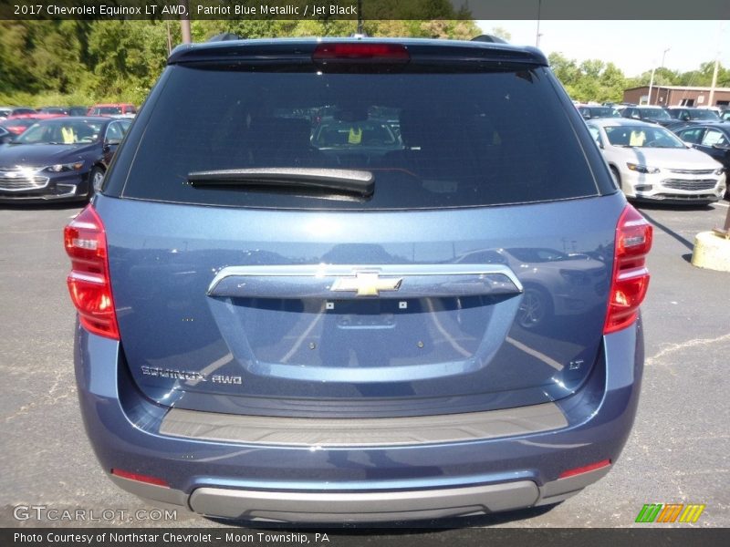 Patriot Blue Metallic / Jet Black 2017 Chevrolet Equinox LT AWD