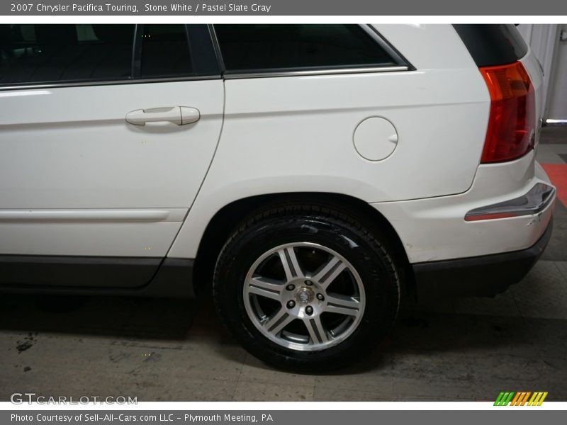 Stone White / Pastel Slate Gray 2007 Chrysler Pacifica Touring
