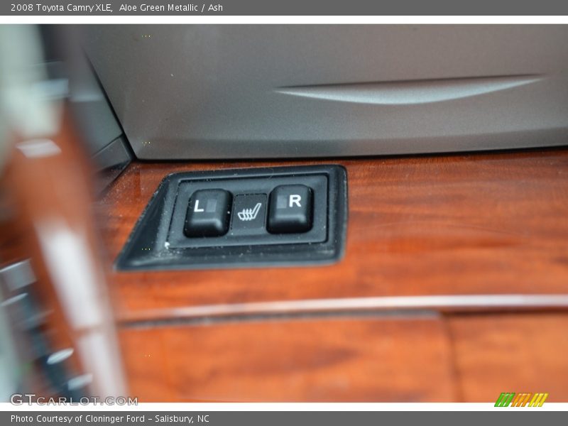 Aloe Green Metallic / Ash 2008 Toyota Camry XLE