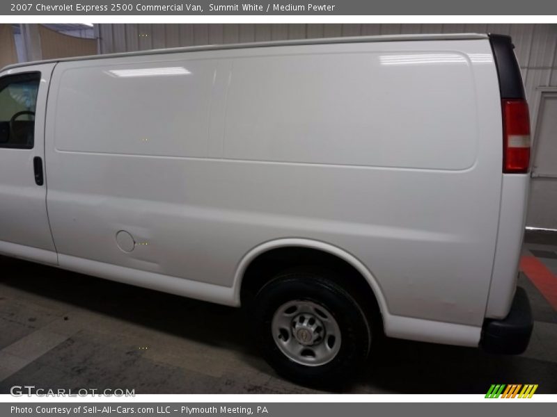 Summit White / Medium Pewter 2007 Chevrolet Express 2500 Commercial Van